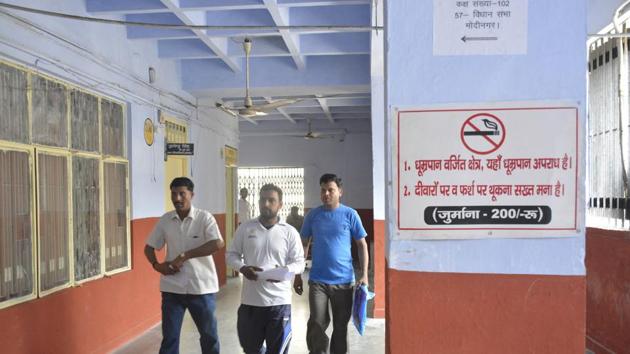 Use of gutkha has been banned.(Sakib Ali/HT)