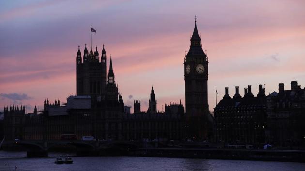 The sun sets behind the Houses of Parliament after an attack on Westminster Bridge in London.(REUTERS)