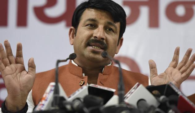 Delhi Bharatiya Janata Party's chief Manoj Tiwari has claimed that 11 AAP MLAs are holding office of profit and hence should be disqualified. (Sonu Mehta/HT Photo) Delhi Bharatiya Janata Party's chief Manoj Tiwari has claimed that 11 AAP MLAs are holding office of profit and hence should be disqualified. (Sonu Mehta/HT Photo)