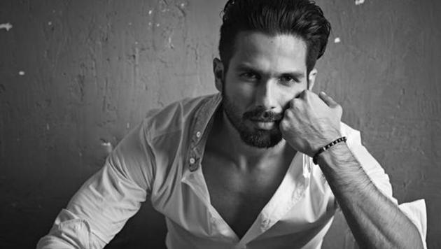 Shahid went for an arranged marriage with Delhi girl Mira, and they have a daughter named Misha.