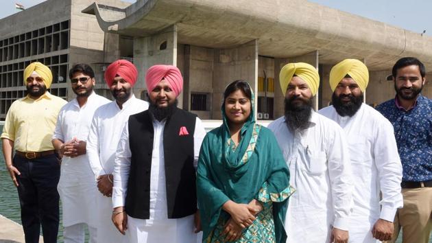 Some of the younger MLAs at the Punjab Vidhan Sabha on the first day of the maiden session of the 14th assembly, in Chandigarh on Friday, March 24. (Keshav Singh/HT)