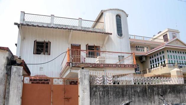 House of retired government official RA Roy who had rented out a room to the four alleged shooters who killed Dhanbad’s ex-deputy mayor Neeraj Singh(Bijay/HT Photo)