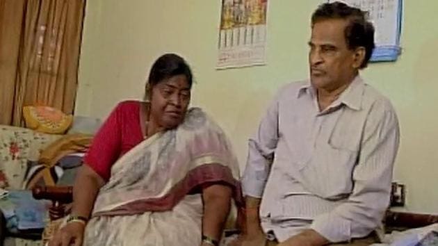 The family members of deceased Sasikala Narra mourn her death, in Andhra Pradesh’s Vijayawada on Friday.(ANI Photo/Twitter)