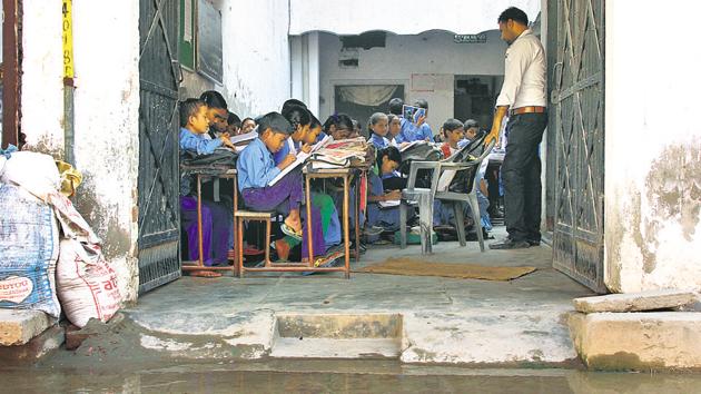 There are nearly a lakh single-teacher schools in India.(HT file photo/ For representational purposes only)