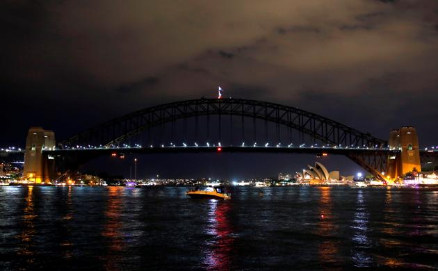 The Sydney Harbour Bridge seen during the tenth anniversary of Earth Hour in Sydney, Australia. (David Gray / REUTERS)