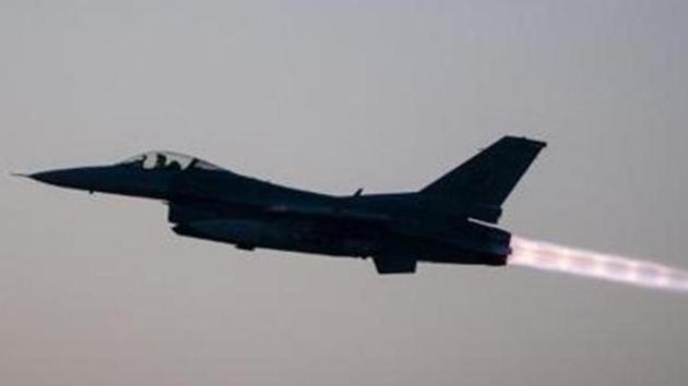 A US Air Force F-16 Fighting Falcon aircraft assigned to the 555th Expeditionary Fighter Squadron takes off on a combat sortie from Bagram Air Field, Afghanistan, on September 6, 2015. (AFP) A US Air Force F-16 Fighting Falcon aircraft assigned to the 555th Expeditionary Fighter Squadron takes off on a combat sortie from Bagram Air Field, Afghanistan, on September 6, 2015. (AFP)