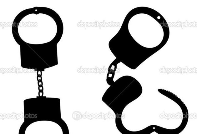 Two persons were robbed off Rs50,000 and a laptop, in Sector 62 and near the Golf Course intersection, respectively, by persons using the same modus operandi. A police official said that five incidents, in which the same modus operandi was employed, have taken place in the last fortnight in areas under three police stations.(Representative photo) Two persons were robbed off Rs50,000 and a laptop, in Sector 62 and near the Golf Course intersection, respectively, by persons using the same modus operandi. A police official said that five incidents, in which the same modus operandi was employed, have taken place in the last fortnight in areas under three police stations.(Representative photo)