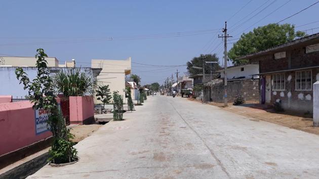All lanes and bylanes in Gangadevipalli village in Telangana are cement-concrete roads with well-laid sewerage lines.(HT Photo) All lanes and bylanes in Gangadevipalli village in Telangana are cement-concrete roads with well-laid sewerage lines.(HT Photo)