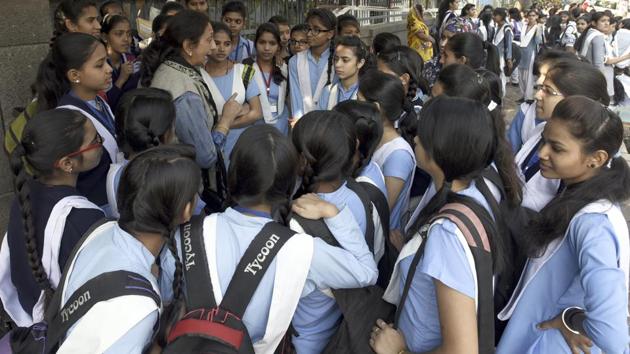 An MP legislative panel cites social media addiction, failed love affairs and no-fail policy up to class 8 as some of the major reasons behind the disturbing trend. (Sonu Mehta/HT File Photo) An MP legislative panel cites social media addiction, failed love affairs and no-fail policy up to class 8 as some of the major reasons behind the disturbing trend. (Sonu Mehta/HT File Photo)