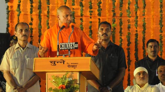 Chief minister of Uttar Pradesh Yogi Adityanath addressing the crowd during a felicitation programme at Maharana Pratap ground in Gorakhpur, on March 25, 2017.(Deepak Gupta/HT Photo)
