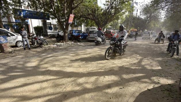 The 2.5-km road was built in 1992, after a top UK delegation visited Gurgaon. (Sanjeev Verma/HT Photo) The 2.5-km road was built in 1992, after a top UK delegation visited Gurgaon. (Sanjeev Verma/HT Photo)