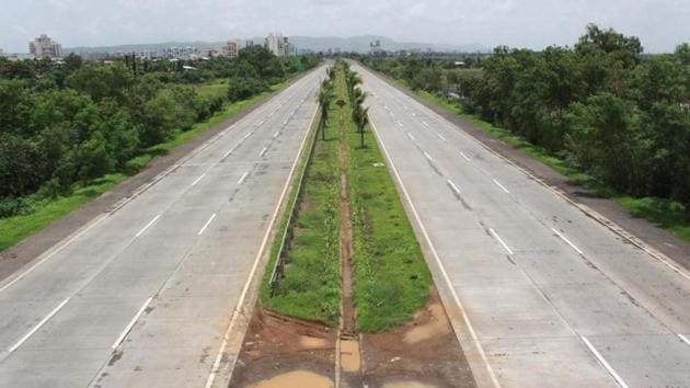 The 710-km expressway, which is also called the prosperity expressway, needs about 20,820 hectares of land.(HT)