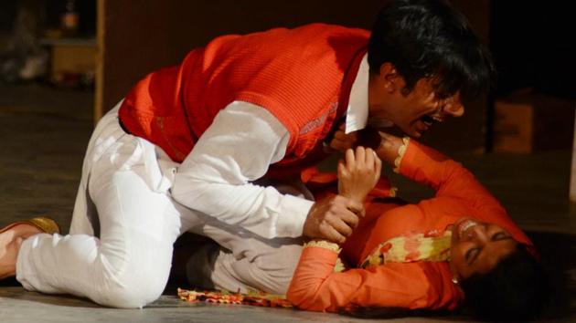 Artistes performing Punjabi play ‘Mera Yaar Kartar Singh Sarabha’ on March 26, Sunday evening, at Punjabi Bhawan in Ludhiana. (Jagtinder Singh Grewal/HT) Artistes performing Punjabi play ‘Mera Yaar Kartar Singh Sarabha’ on March 26, Sunday evening, at Punjabi Bhawan in Ludhiana. (Jagtinder Singh Grewal/HT)