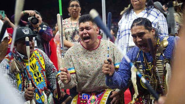 Inter-tribal Native American singers perform during the 43rd Annual Denver March Powwow. (Jason Connolly / AFP)