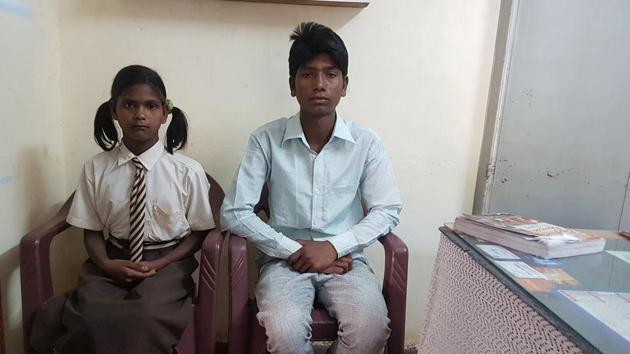 Suraj with his sister Saloni.(HT Photo) Suraj with his sister Saloni.(HT Photo)