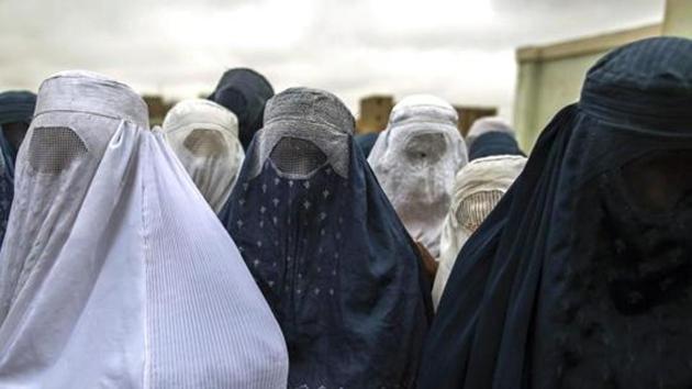 SC is likely to take up the petitions on triple talaq on March 30.(Reuters File Photo)