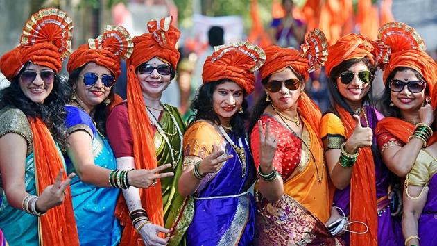 Women fuse traditional with quirky glares as they pose for a photograph in Mulund. (Pratik Chorge/HT) 