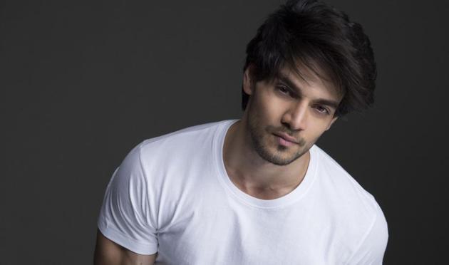 Sooraj says that his sister Sana would be the first person he would confide in.(HT Photo) Sooraj says that his sister Sana would be the first person he would confide in.(HT Photo)