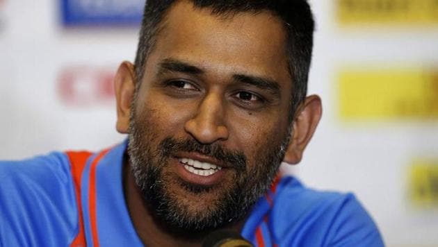 Former cricket captain Mahendra Singh Dhoni’s personal details were allegedly leaked by an enrolment centre on Tuesday.(HT file photo)