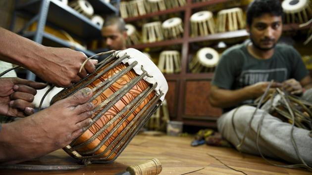 Driven by passion classical instrument makers struggle to continue ...