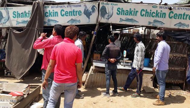Closed meat shops in Gurgaon on Wednesday. (Sanjeev Verma/HT PHOTO) Closed meat shops in Gurgaon on Wednesday. (Sanjeev Verma/HT PHOTO)
