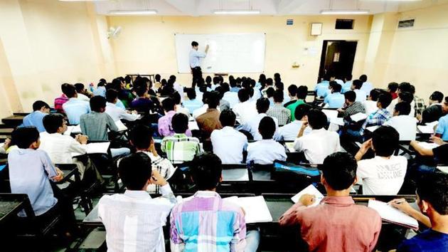 Students at a coaching institute in Kota city which has been grappling with rising cases of suicides by stressed-out students.(Mint File Photo)