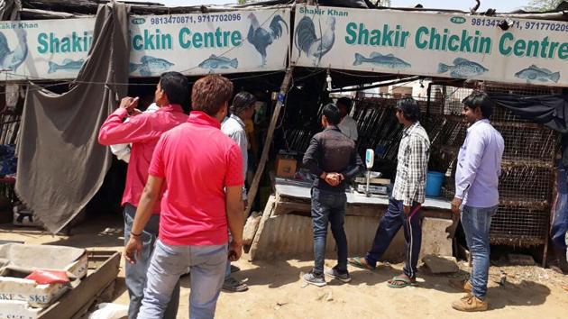 In a similar incident, activists forced closure of meat shops in Gurgaon on Wednesday.(HT File)
