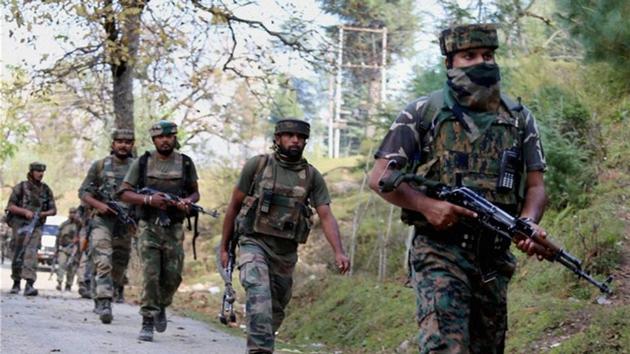 Amir Wagay, top commander of Hizbul Mujahideen outfit, was arrested with some arms and ammunition in Srinagar district.(PTI Representative Photo)