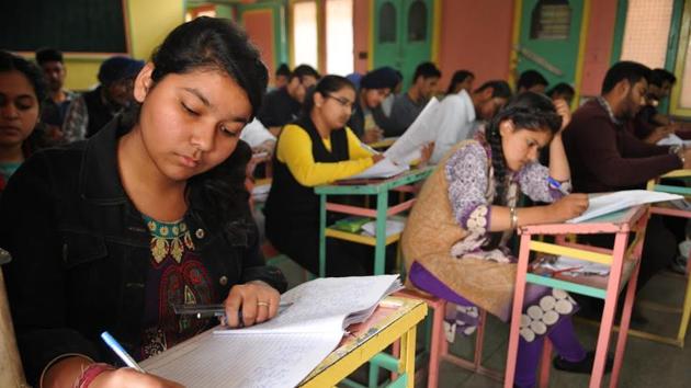 Rajasthan Public Service Commission on Friday declared results of Clerk Grade-II Combined Competitive examination 2013 (phase 2) on its official website. (HT file photo)