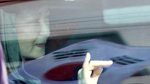 South Korea's ousted leader Park Geun-hye looks out from a vehicle as she leaves her private house in Seoul, South Korea, on March 30. (Reuters Photo) South Korea's ousted leader Park Geun-hye looks out from a vehicle as she leaves her private house in Seoul, South Korea, on March 30. (Reuters Photo)