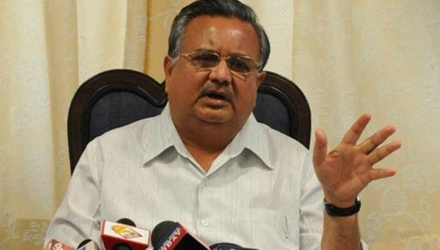 Chhattisgarh chief minister Raman Singh talks to the media.(File Photo)