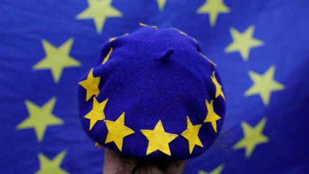 A protester wearing a Europen Union flag themed beret takes part in an anti-Brexit demonstration after Britain's Prime Minister Theresa May triggered the process by which the United Kingdom will leave the Euopean Union, in Birmingham, Britain on March 29, 2017. (Darren Staples/REUTERS)