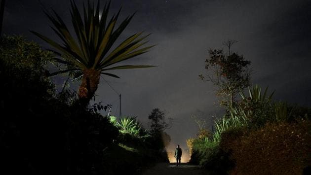 A FARC member stands guard in a camp near the transitional zone of Pueblo Nuevo. Authorities have said about 300 rebels are refusing to demobilize. (Federico Rios/REUTERS) A FARC member stands guard in a camp near the transitional zone of Pueblo Nuevo. Authorities have said about 300 rebels are refusing to demobilize. (Federico Rios/REUTERS)