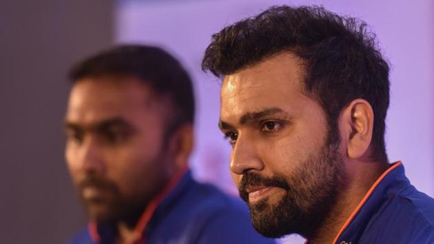 In what is turning up to be a season of injuries in the Indian Premier League, Mumbai Indians head coach Mahela Jayawardene and captain Rohit Sharma (who himself is coming back from an injury layoff) will be hoping their team remain fighting fit through the long season. (Kunal Patil/HT Photo)