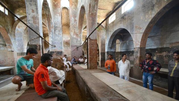 A slaughterhouse in the Qaiserbagh area of Lucknow wears a deserted look after the ban on illegal abattoirs came into effect in March. The ban has cut supply of buffalo hides to leather industry across the country.(HT Photo) A slaughterhouse in the Qaiserbagh area of Lucknow wears a deserted look after the ban on illegal abattoirs came into effect in March. The ban has cut supply of buffalo hides to leather industry across the country.(HT Photo)