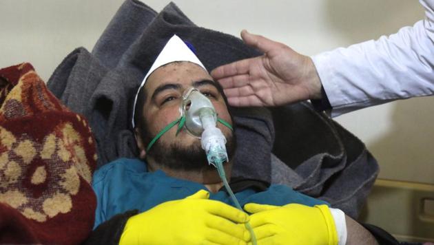 A Syrian man receives treatment at a small hospital in the town of Maaret al-Noman following a suspected toxic gas attack in Khan Sheikhun, a nearby rebel-held town in Syria’s northwestern Idlib province, on April 4, 2017. (AFP Photo) A Syrian man receives treatment at a small hospital in the town of Maaret al-Noman following a suspected toxic gas attack in Khan Sheikhun, a nearby rebel-held town in Syria’s northwestern Idlib province, on April 4, 2017. (AFP Photo)