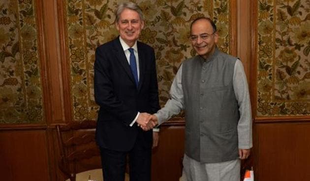 Indian finance minister Arun Jaitley (right) and Britiain’s chancellor of the exchequer Philip Hammond shake hands ahead of a meeting in New Delhi on April 4, 2017. (AFP) Indian finance minister Arun Jaitley (right) and Britiain’s chancellor of the exchequer Philip Hammond shake hands ahead of a meeting in New Delhi on April 4, 2017. (AFP)