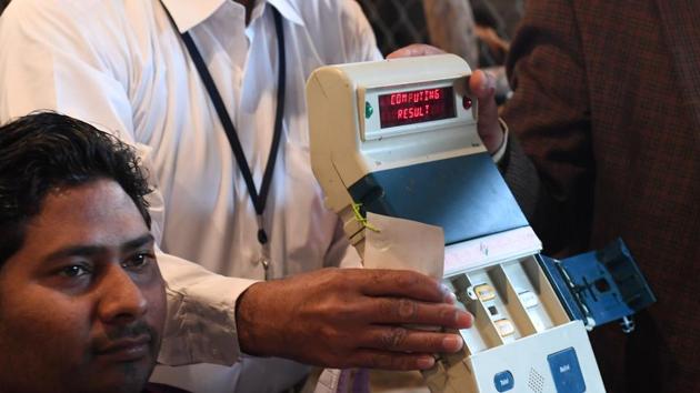 Political parties question the reliability of the EVMs after the BJP’s massive victory in Uttar Pradesh elections last month.(AFP File Photo) Political parties question the reliability of the EVMs after the BJP’s massive victory in Uttar Pradesh elections last month.(AFP File Photo)