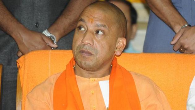 The Yogi Adityanath cabinet’s decision to waive loans of small and marginal farmers will strain the government exchequer by about Rs 36,359 crore.(HT FILE PHOTO)