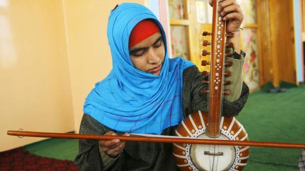On the Pakistan side of the border, Sufi music is thriving in the form known as Sufi Rock, in which the original lyrics are sung to electric guitar tracks and traditional tabla beats. The form has seen a recent revival with the advent of Coke Studio, a television show which features live music performances. (PARVAIZ BUKHARI / AFP)
