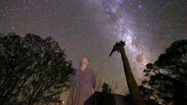 May McKeown looks up at the stars as she stands in the front yard of her homestead. (David Gray/REUTERS) May McKeown looks up at the stars as she stands in the front yard of her homestead. (David Gray/REUTERS)