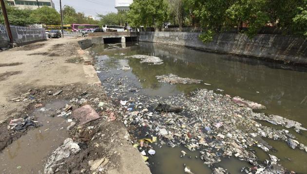 Noida authority said the STPs will be ready by 2020 and will be capable of handling estimated increased population of 25lakh.(Virendra Singh Gosain/HT PHOTO) Noida authority said the STPs will be ready by 2020 and will be capable of handling estimated increased population of 25lakh.(Virendra Singh Gosain/HT PHOTO)