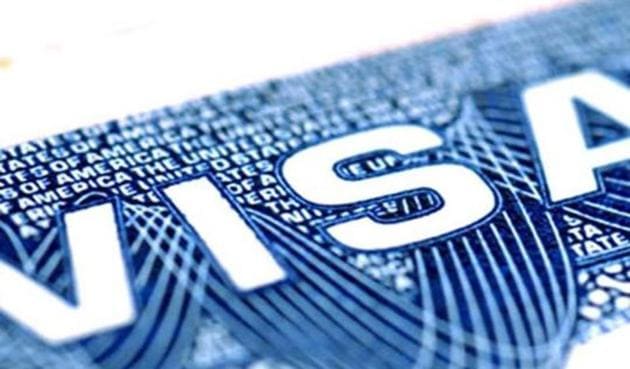 Singapore’s reported restrictive visa regime for Indian IT professionals have stalled the review of the free trade agreement between both countries.(HT Archive) Singapore’s reported restrictive visa regime for Indian IT professionals have stalled the review of the free trade agreement between both countries.(HT Archive)