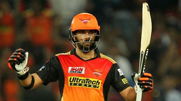 Yuvraj Singh of Sunrisers Hyderabad celebrates his fifty against Royal Challengers Bangalore. (PTI)