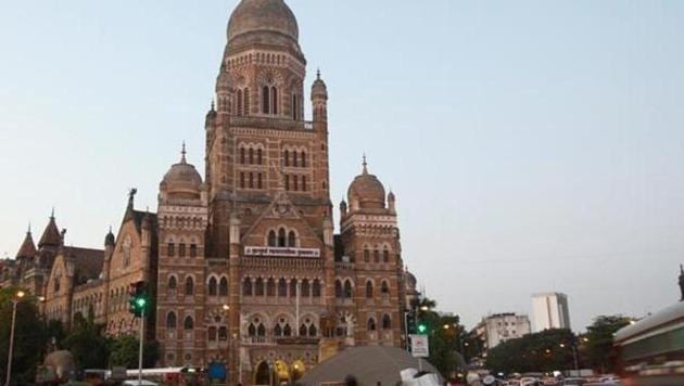 The one found in Parel has the Roman numeral 5 on it and the word miles written clearly. (HT) The one found in Parel has the Roman numeral 5 on it and the word miles written clearly. (HT)