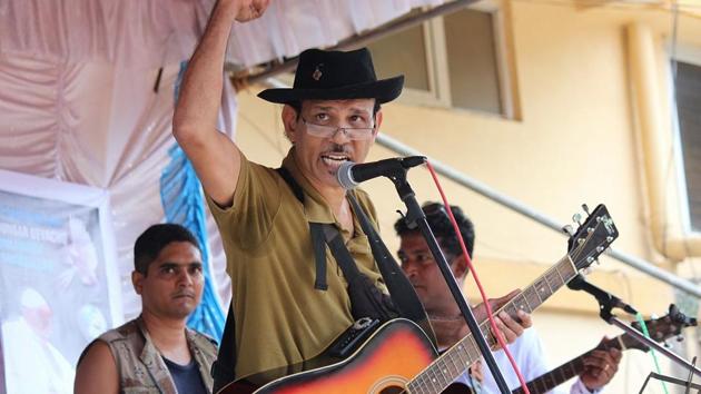 Friends of Goan Catholic priest and activist Father Bismarque Dias are refusing to bury his body because they suspect he was murdered.(HT File)