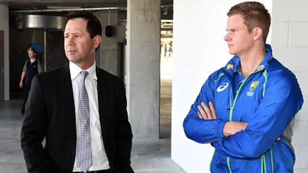 Former Australian cricket captain Ricky Ponting (L) says he is not too sure if taking over the Rising Pune Supergiants (RPS) captaincy in the IPL will be helpful for campatriot and current Australia captain Steve Smith (R).(AFP/Getty Images)