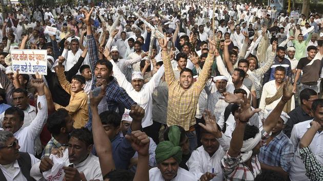 Members of the Jat community carrying out protests in demand for an OBC status.(Sonu Mehta/HT File Photo)