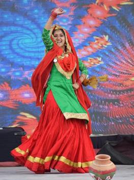 A student performing at the inter-college cultural fest at GNDU regional centre in Jalandhar on Friday, April 7. (Sikander Singh Chopra/HT) 