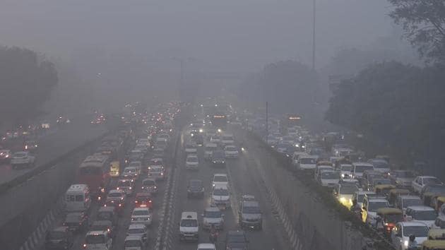 According to some experts and studies, Delhi-NCR region would need around 100 monitoring stations to detect the quality of the air residents breathe. But there are about only 30.(Raj K Raj/HT PHOTO)
